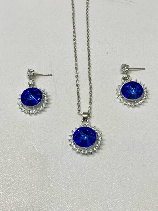 China Gold Locket Set By unique Fancy Jewellery Available in 6 Colors. - Image 6