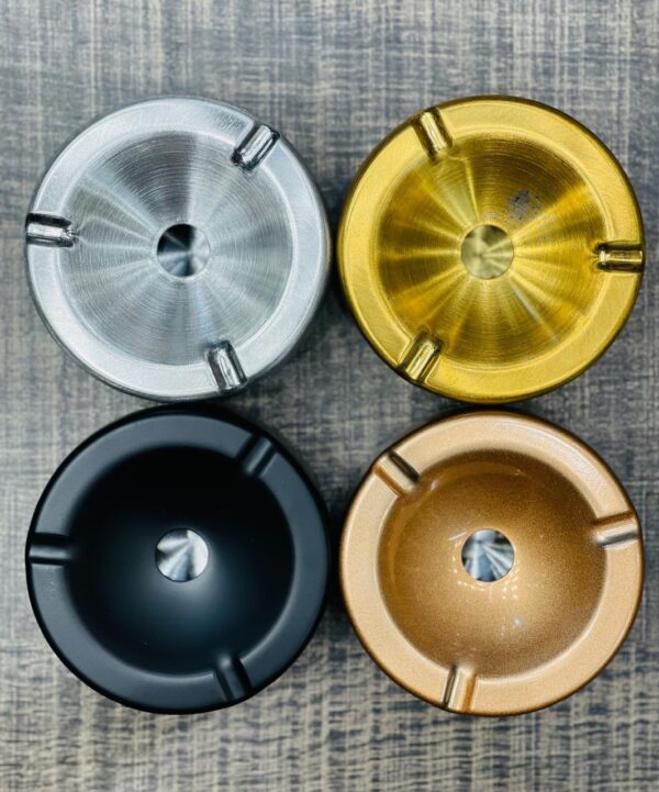 Stainless Steel Windproof Cool Ashtray with Lid for Cigarettes, Portable Ashtray for Home And Office.