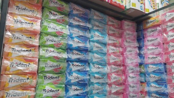 Trident Twist Sugar Free Gum, 14 Count (Pack of 12): - Image 2