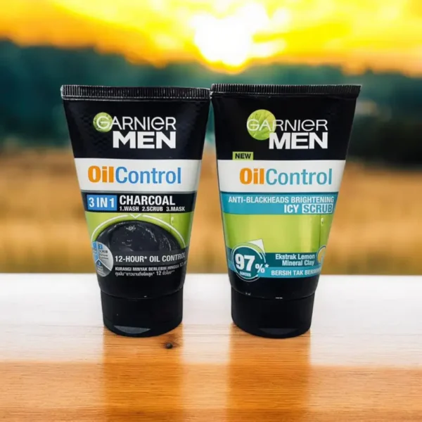 Garnier Men Oil Control 3 in 1 Charcoal Foam, Icy Scrub Foam, 100 ml.