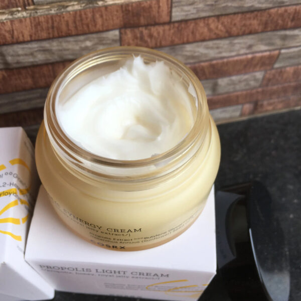 COSRX Full Fit Propolis Light Cream, Hydrating Daily Day and Night Moisturiser, Skin Care, 65 ml. - Image 6