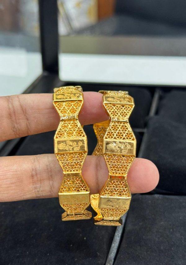 China Gold Bangles for girls And Women.