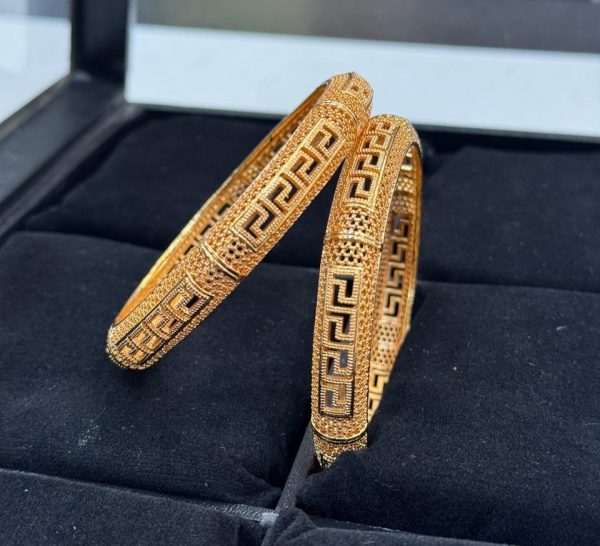 China Gold Bangles for girls And Women.