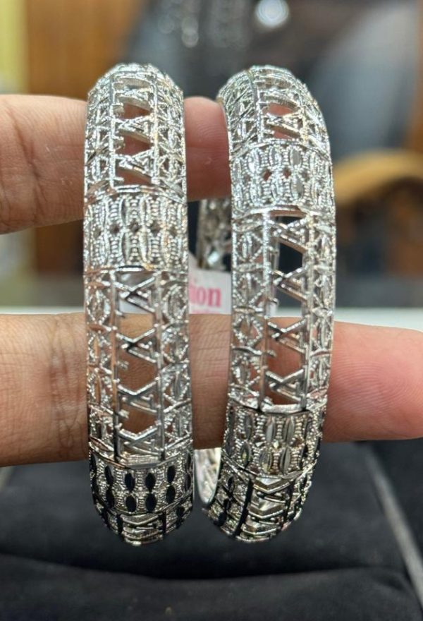 China Gold Bangles, Unique design for girls And Women. - Image 6