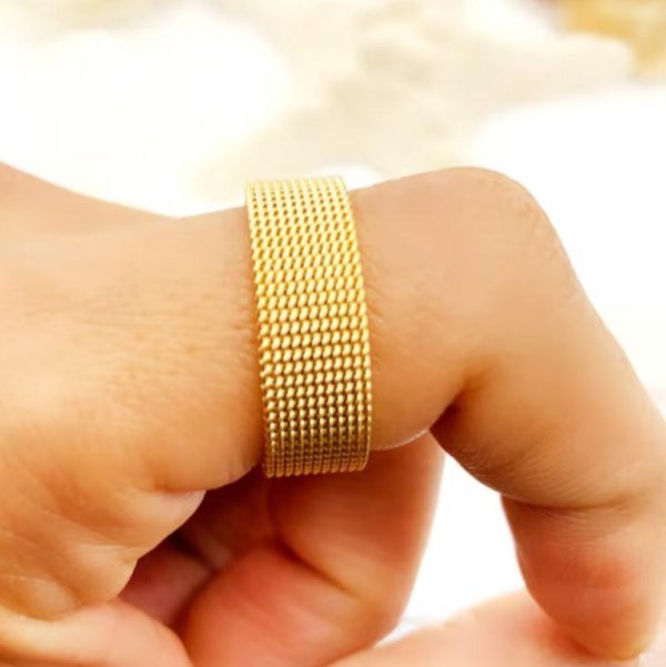 Stainless steel Ring Golden Ring For Women. - Image 3