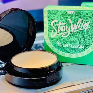 She glam stay wild face powder 2in1