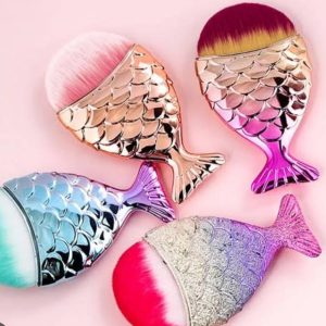 Cosmetic Fishtail Brush Make Up Tools 1pcs