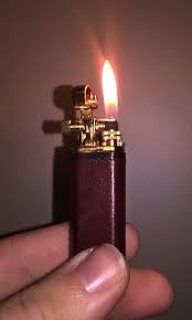 Metal leather Old Boy Gold And Natural Smooth Pipe Lighter