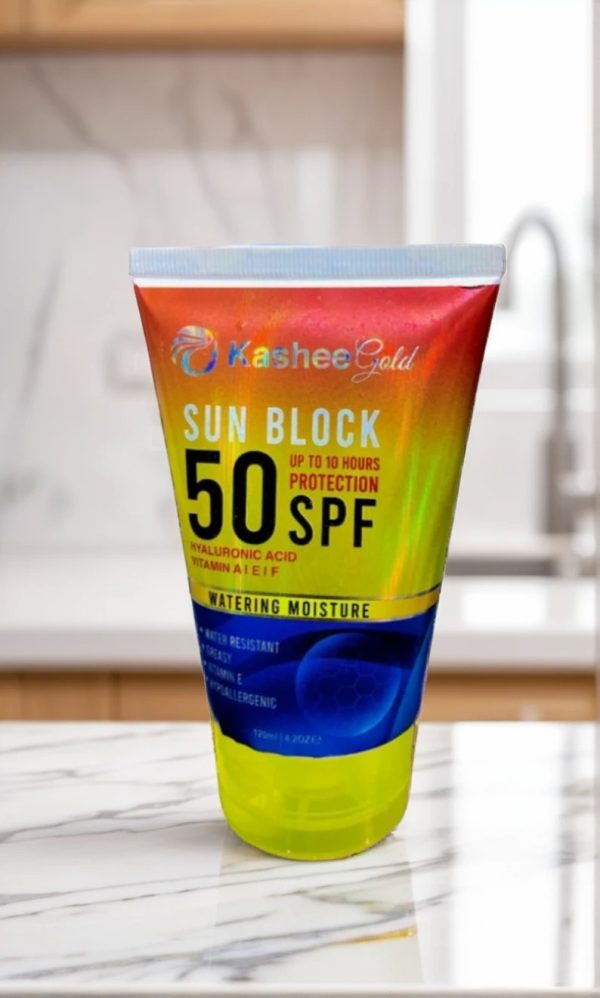 Kashee Gold Sunblock SPF 50, Upto 10 Hours Of Protection, 120 ml.
