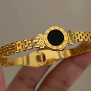 High quality Stainless steel love Bangle For Women.