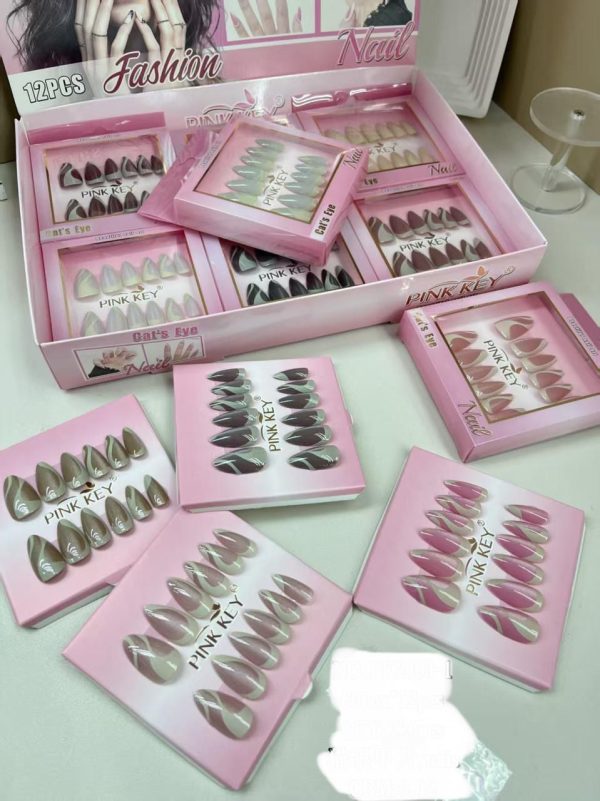 PIN KEY Almond Shaped Chrome 12 Pcs Press On Artificial Nails: - Image 2