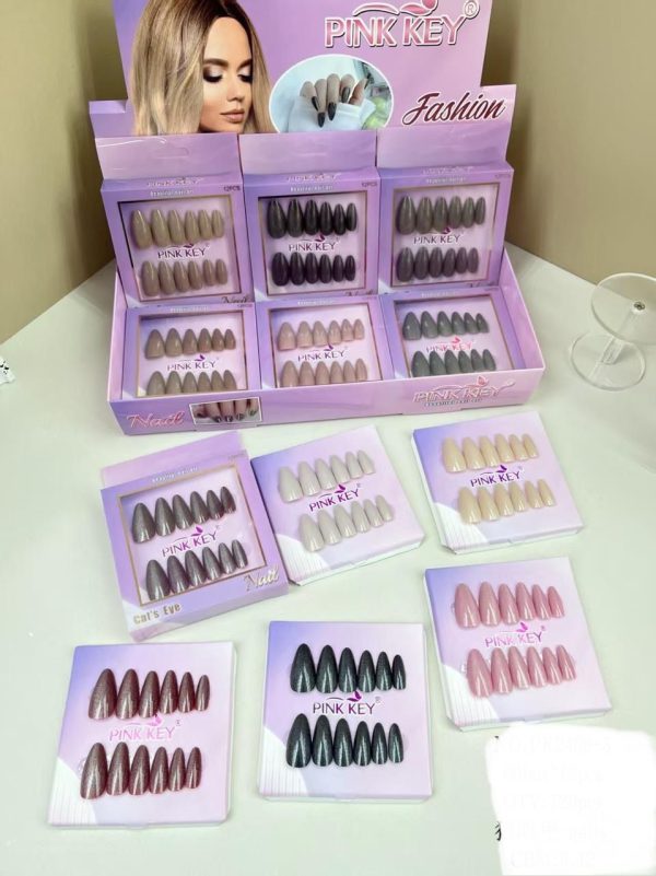 PIN KEY Almond Shaped Chrome 12 Pcs Press On Artificial Nails: - Image 3