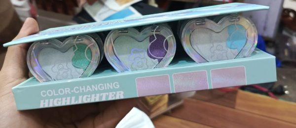 BILLION BEAUTY COLOR CHANGING POWDER HIGHLIGHTER (SET OF 3) - Image 2