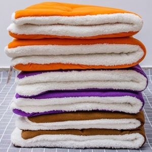 Pet Blanket – Warm & Durable, BHC-06011