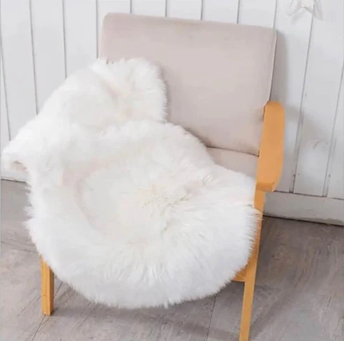 Luxurious faux fur mat especially for Rooms & mirror - Image 4