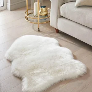 Luxurious faux fur mat especially for Rooms & mirror