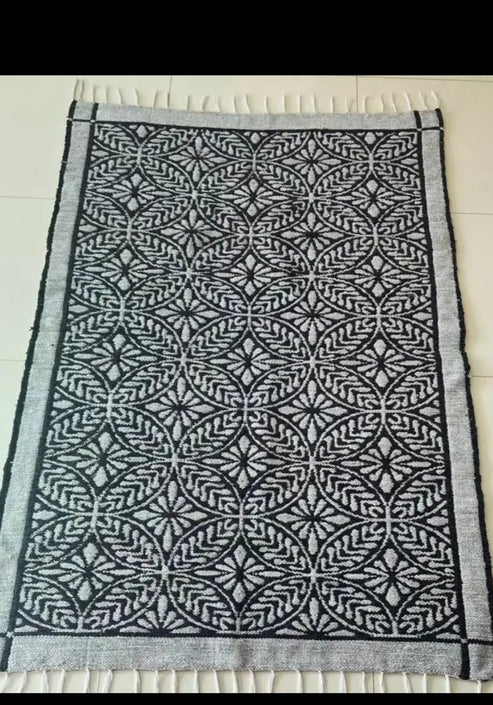 “Handcrafted Farshi Dari – Traditional Elegance with Modern Comfort” - Image 9