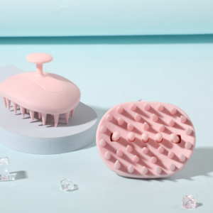 Miniso 2-in-1 Shampoo Brush.