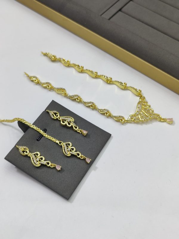 One Carat American Diamond Stones Set With Tikka Exclusive By Unique Fancy Jewellery. - Image 8