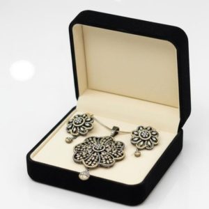One Carat American Diamond Stones Locket Set With Chain Exclusive By Unique Fancy Jewellery.