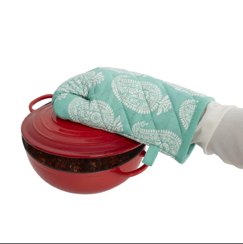 "Quilted Heat-Resistant Oven Mitts – Stylish Kitchen Gloves (1 PAIR ) - Image 10