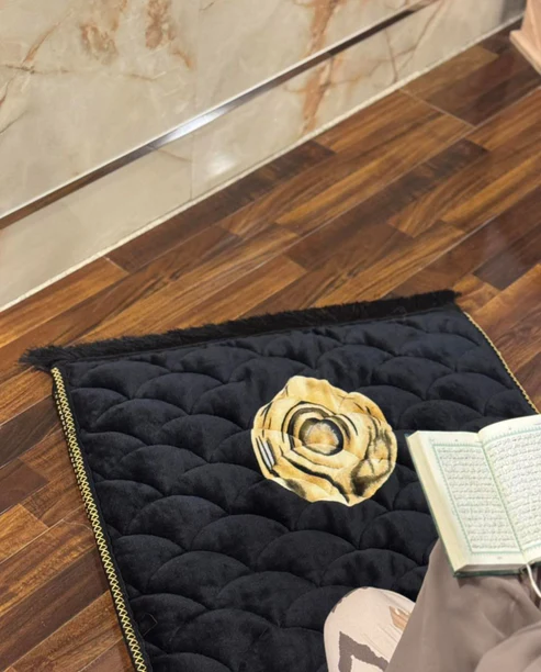 Premium Jaynamaz – Soft Velvet Prayer Comfort" - Image 12