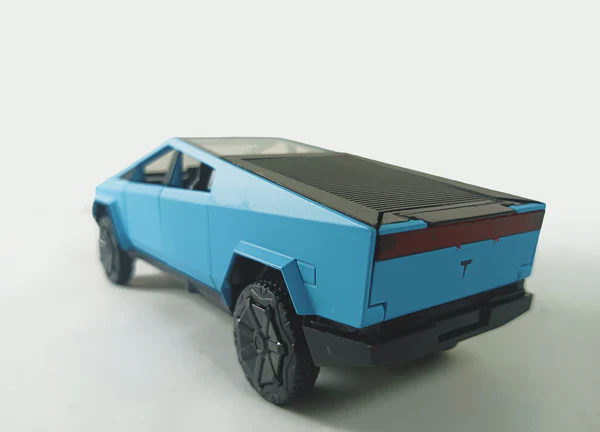 DIe-Cast Tesla Cyber Truck | Metal Model Showpiece Car (6510CH ) - Image 3