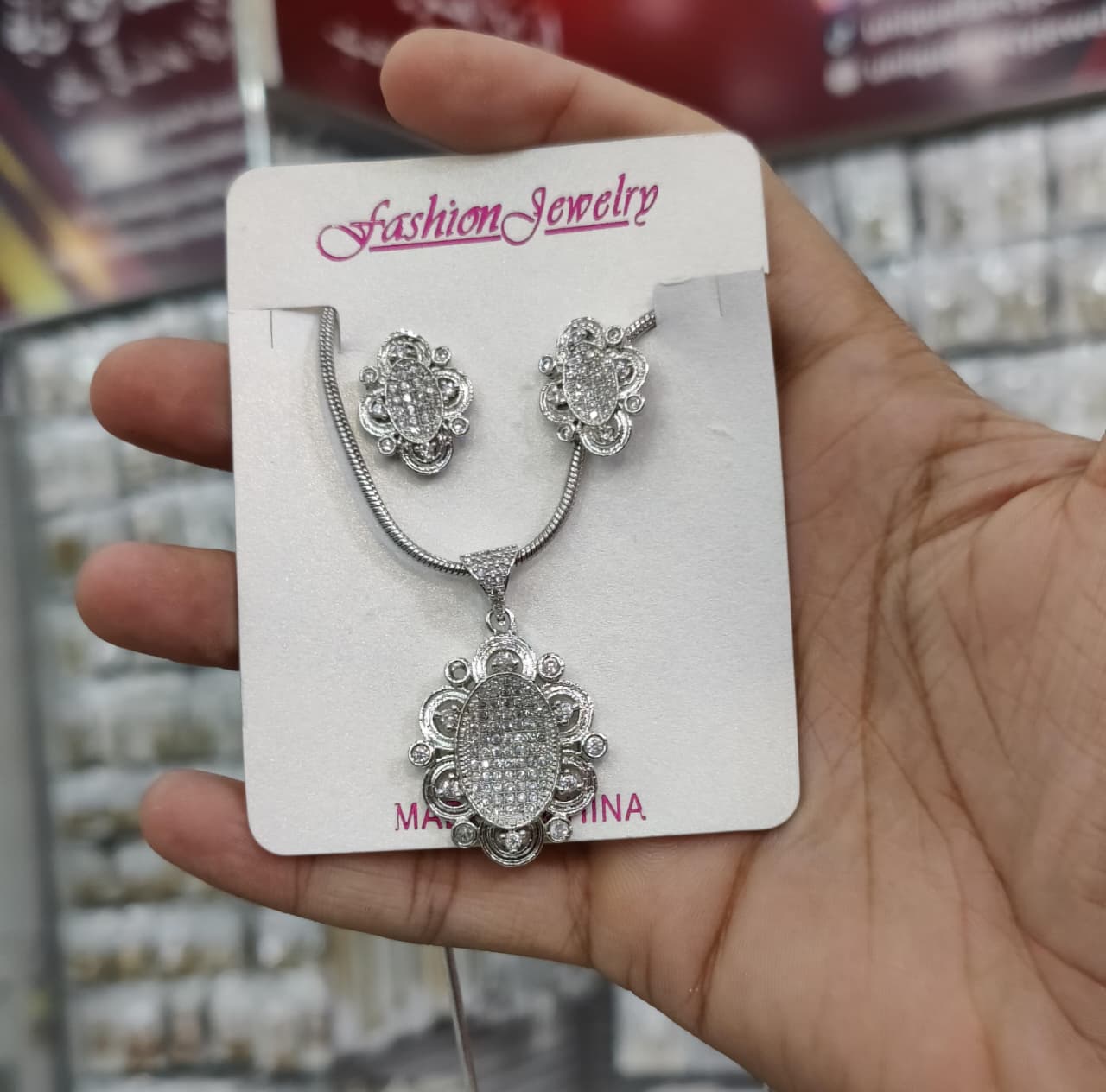 One Carat American Diamond Stones Locket Set With Chain For Women.