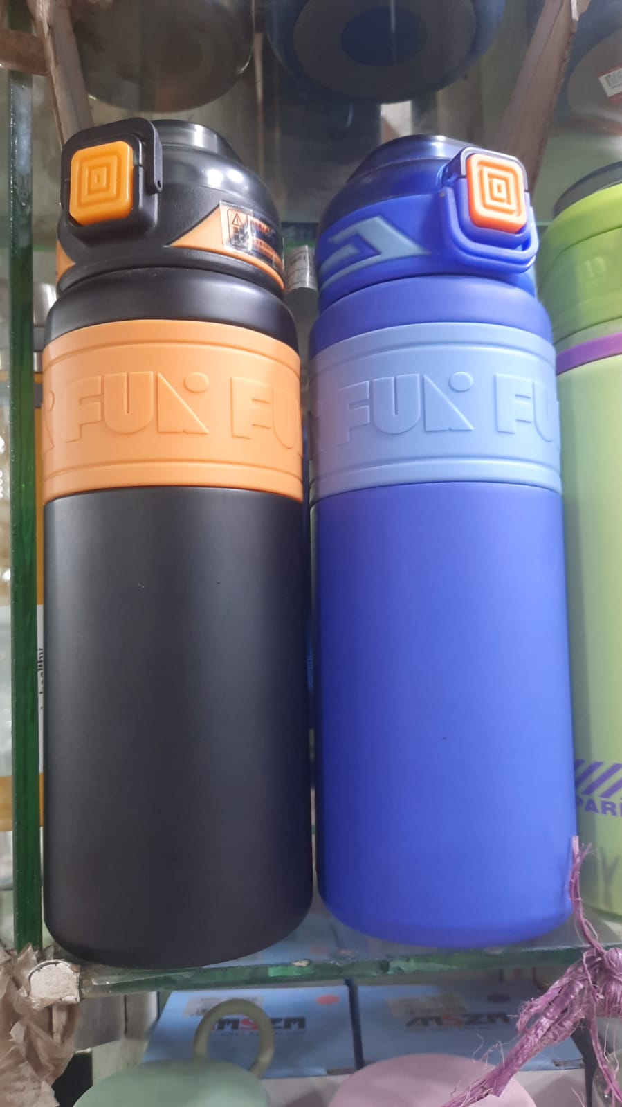 Sporty Thermos Water Bottle 580mL/19.61fl.oz: - Image 7
