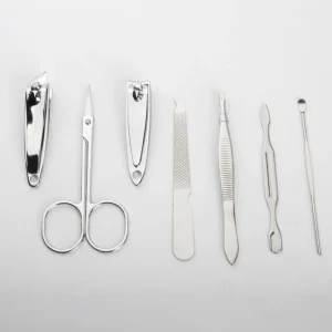 ONLYAURA 7-IN-1 MANICURE SET TZ172 1PCS