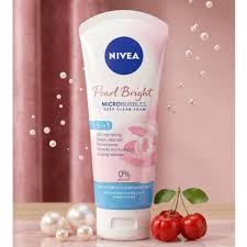 Nivea Pearl Bright Micro Bubbles 5 in 1 Deep Clean Foam 100ml